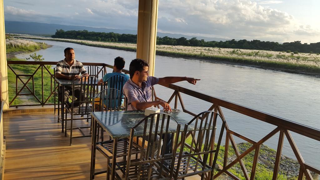 Jungle Wildlife Camp Hotel Саураха Екстериор снимка