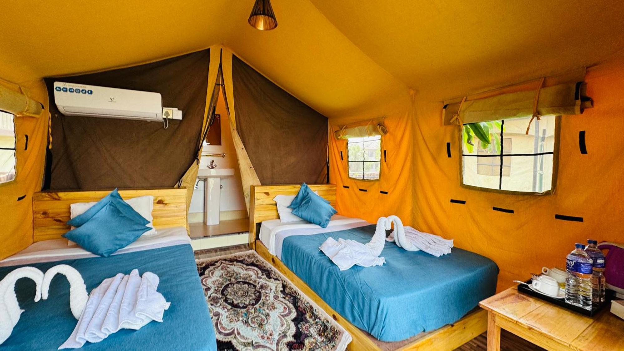 Jungle Wildlife Camp Hotel Саураха Екстериор снимка
