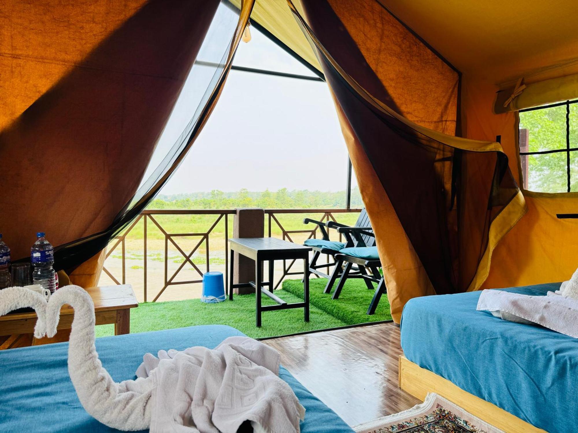 Jungle Wildlife Camp Hotel Саураха Екстериор снимка