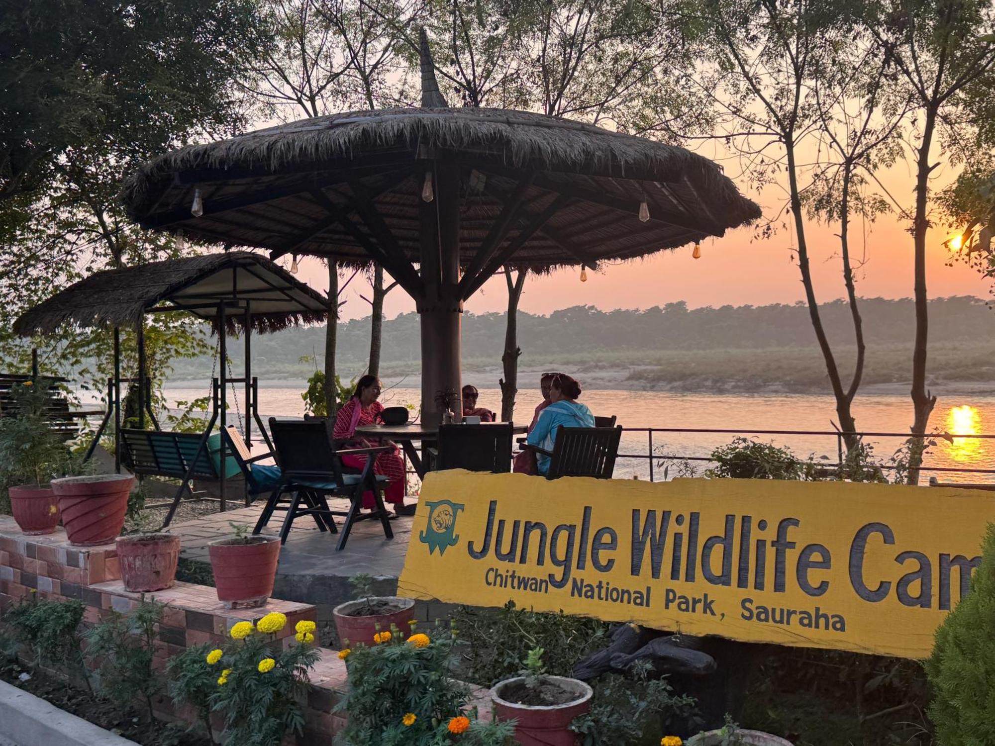 Jungle Wildlife Camp Hotel Саураха Екстериор снимка