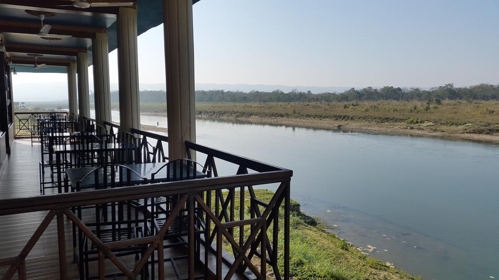 Jungle Wildlife Camp Hotel Саураха Екстериор снимка