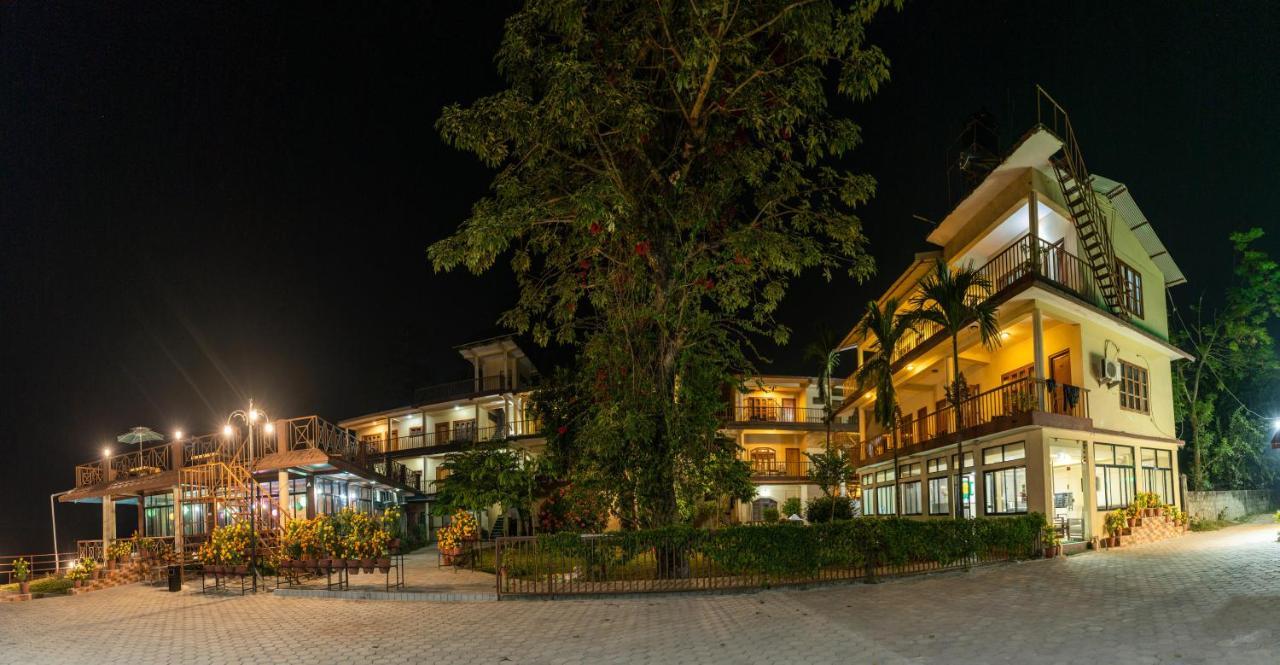 Jungle Wildlife Camp Hotel Саураха Екстериор снимка
