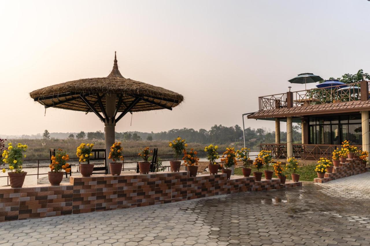 Jungle Wildlife Camp Hotel Саураха Екстериор снимка